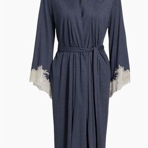 Natori Shangri La Robe